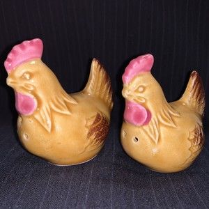 Vintage Rooster Chicken Hen Salt & Pepper Shakers Farmhouse